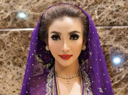 Anggunnya Roro Fitria dalam Balutan Kebaya