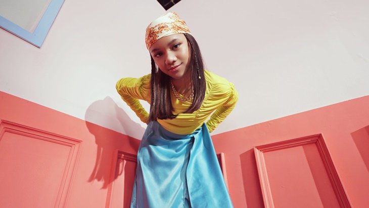Neona Ajak Anak-anak Untuk Tidak Insecure Lewat Lagu 'Be True'