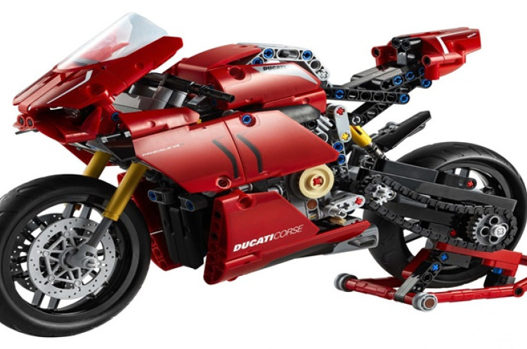 Kit Ducati Panigale V4 R dari Lego