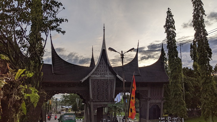 Upacara Kematian Pangulu Suku di Nagari Taluk