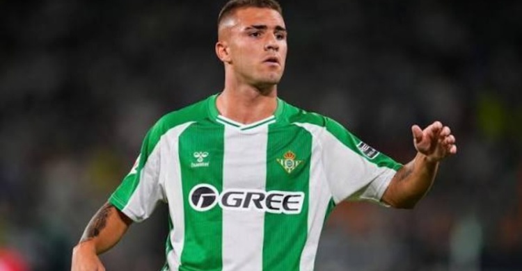 Main di Klub Sejak Umur 5 Tahun, Pablo Garcia Dilepas Banjir Air Mata Suporter Real Betis