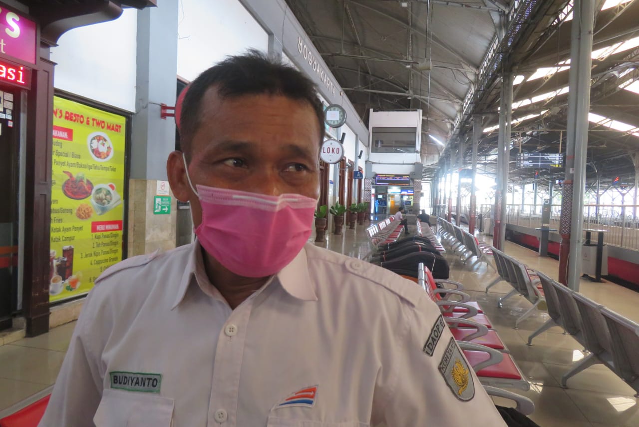 KAI Daop VI Gratiskan Seribu Tiket Untuk Guru dan Nakes di Hari Pahlawan