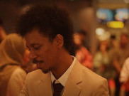 Lirik 'Lesung Pipi' Yang Dinyanyikan dan Diciptakan Raim Laode Buat Film Komang