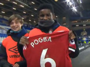 Anak Gawang Everton Ini Sumringah Dapat Hadiah Jersey dari Paul Pogba