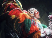 Percobaan Bunuh Diri Membuat Elton John Menghasilkan Hits Sukses