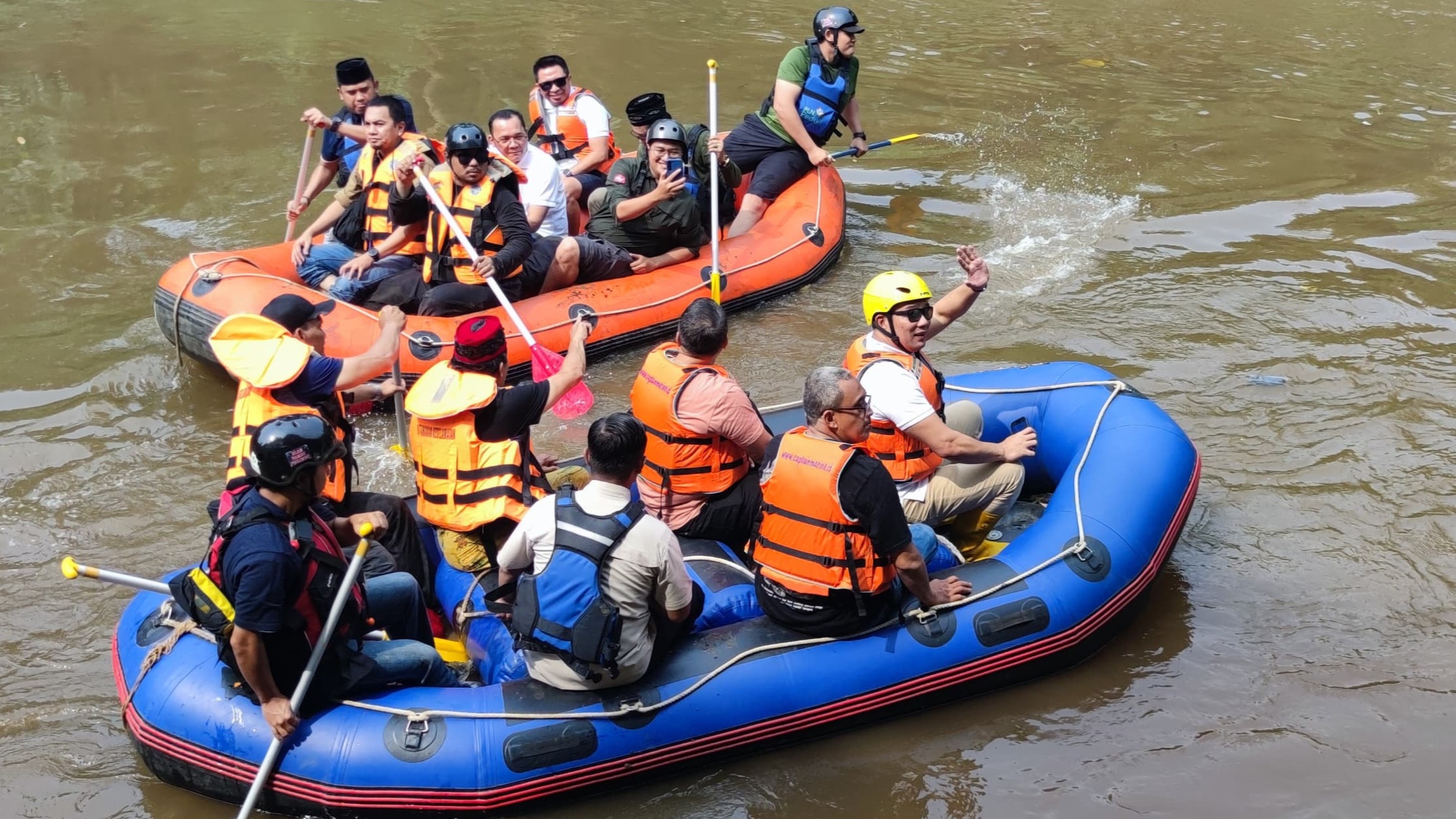 Tiru Citarum, Cagub RK Bakal Bentuk Satgas Ciliwung dengan Konsep Pentahelix