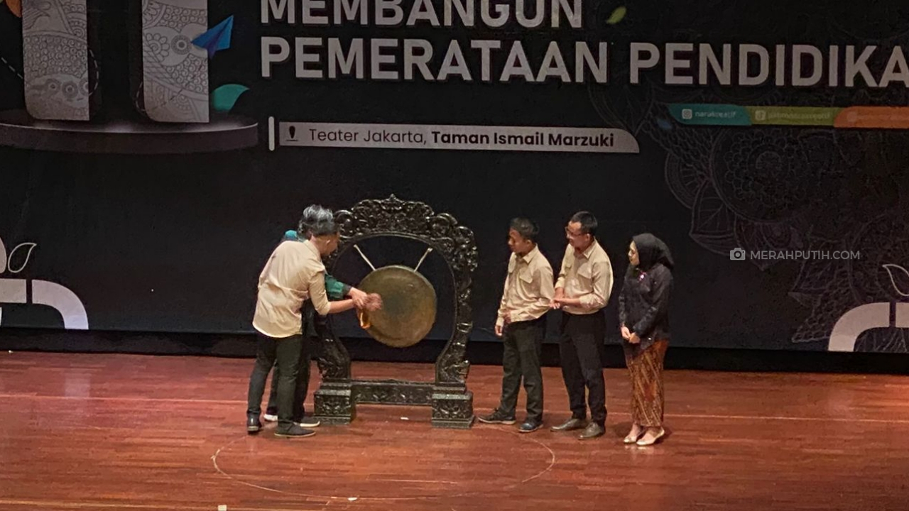 Rayakan 11 Tahun, Nara Kreatif Wisudakan 325 Peserta Didik