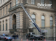 Aji Mumpung Banget deh, Produsen Lift Manfaatkan Momen Perampokan Museum Louvre Jadi Kampanye Iklan Baru