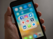 Smartphone Tingkatkan Risiko Kena Kanker Sampai 60 Persen?