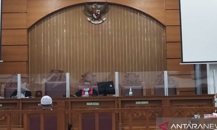  Seorang saksi memberikan keterangan pada sidang praperadilan Rizieq Shihab di Pengadilan Negeri Jakarta Selatan, Rabu (6/1/2021). (ANTARA/Laily Rahmawaty)