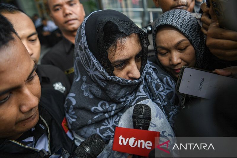 KPK Bongkar Fakta Baru, Direktur PT RNB Ternyata ART Bupati Pekalongan!