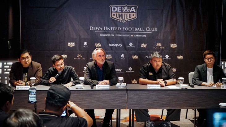 Dewa United FC Tetapkan 2 Target untuk Pelatih Baru Jan Olde Riekerink