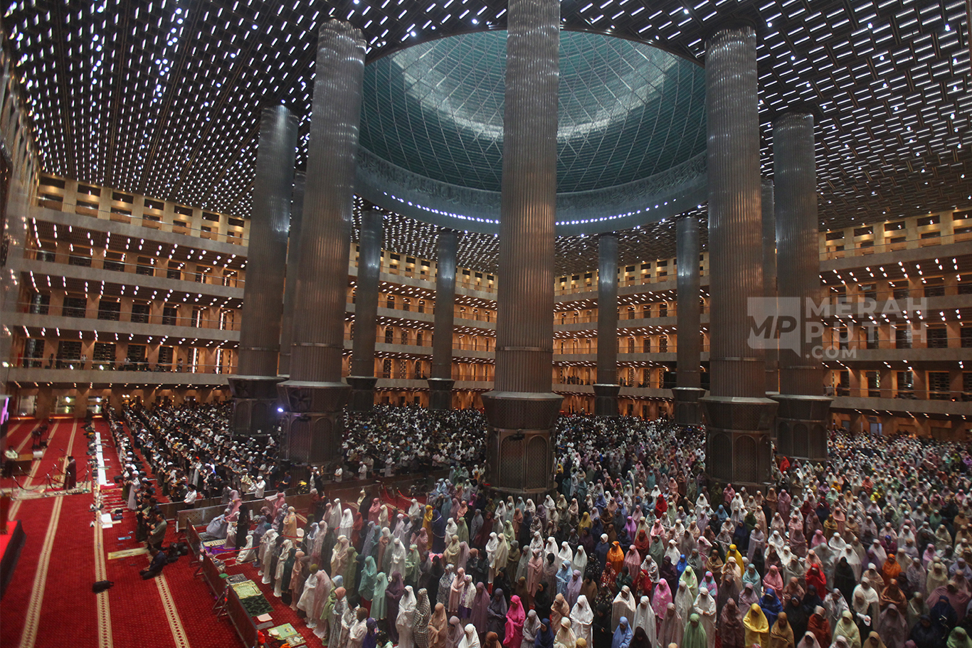Keutamaan Salat Tarawih, Terhapusnya Dosa Dosa Kecil 