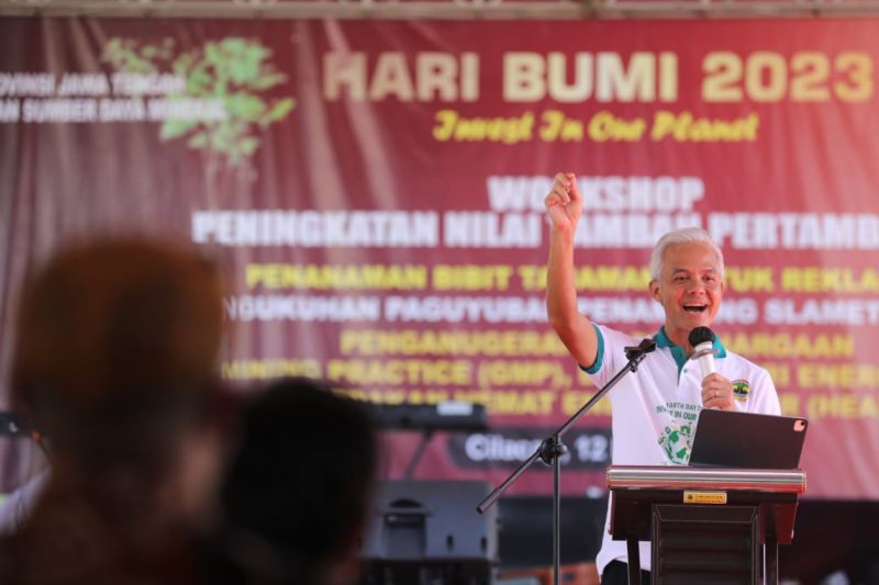 Survei SMRC: Elektabilitas Ganjar Naik, Prabowo Stagnan, Anies Turun