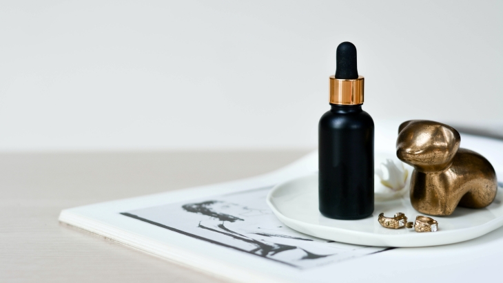 Mengenal Manfaat Retinol dan Efek Sampingnya