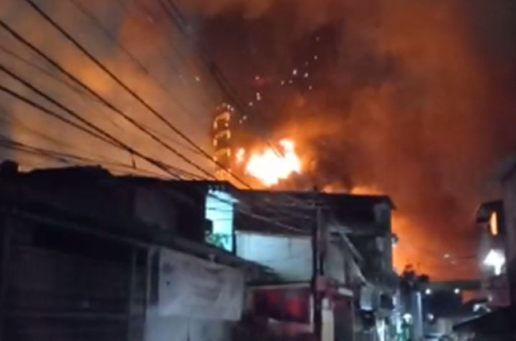 DPR Minta Pertamina Investigasi Menyeluruh Terkait Kebakaran Depo Plumpang