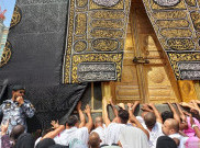 Jemaah Haji dan Umrah Sudah Bisa Mencium Ka'bah