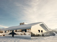 Rumah Cermin, Karya Unik Terbaru Karya Seniman Amerika