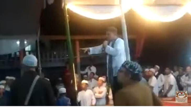 Haddad Alwi dalam potongan video dugaan persekusi di Sukabumi. (Foto: Screenshot Youtube)