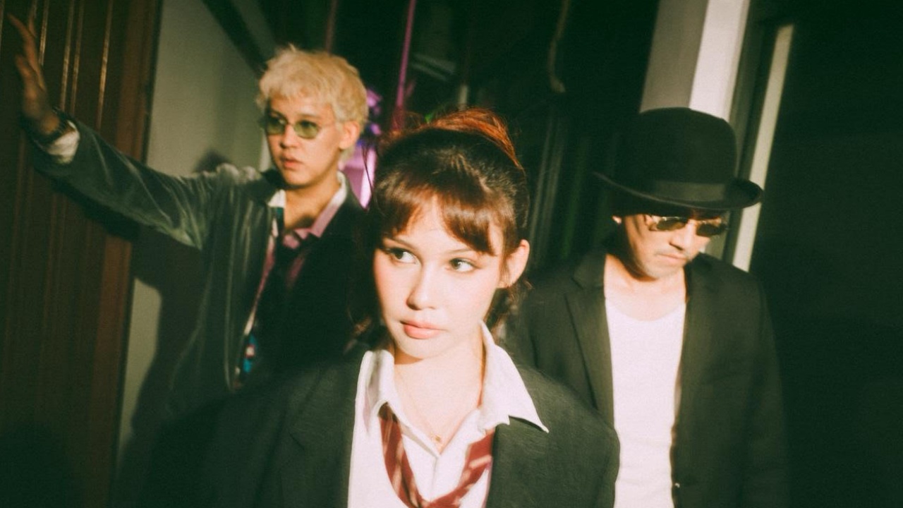 The Midnight Darlings Debut lewat 'Am I Loving You Alone?', Usung Nuansa Dreamy dan Sinematik