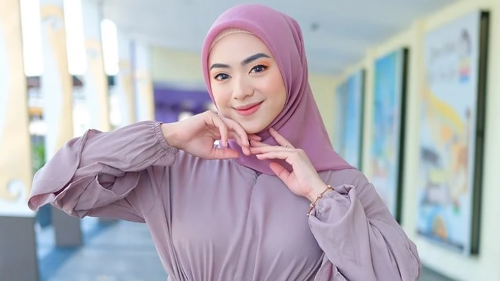 Memilih Bahan Hijab Nyaman dan Bebas Gerah