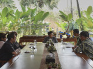 BJ Habibie Sambut Baik Pengembangan Industri Pesawat