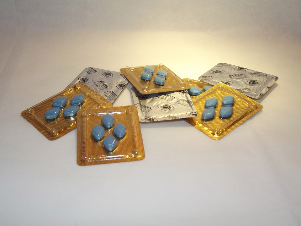 Hati-hati buat kamu yang mengnsumsi obat viagra (Pixabay/PublicDomainPictures)