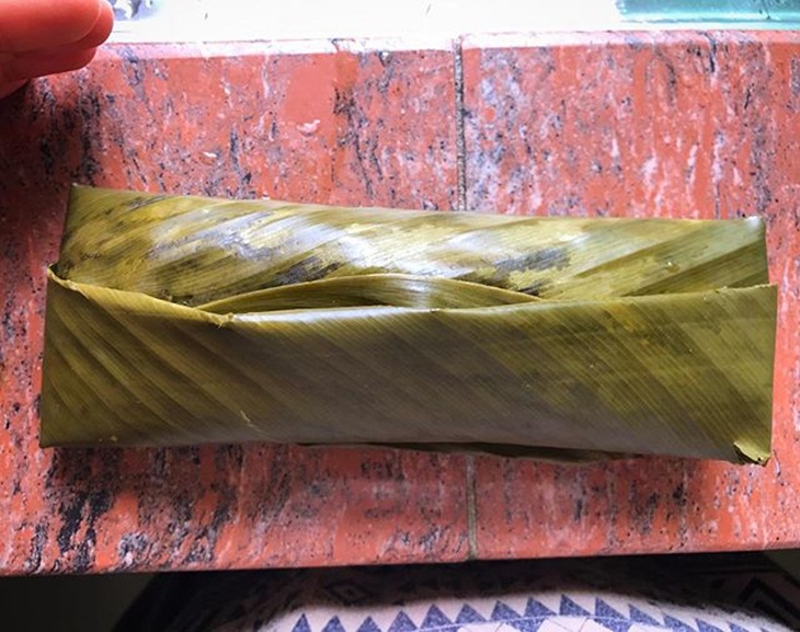 Daun kunyit yang dijadikan pembungkus olahan pepes. (Foto: instagram.com/ellie_mak)