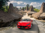 Ferrari Portofino Jelajahi Tanah Sumba