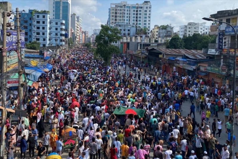 Rumah PM Bangladesh Hasina dan Pendukung Dijarah, Tokoh Oposisi Dibebaskan