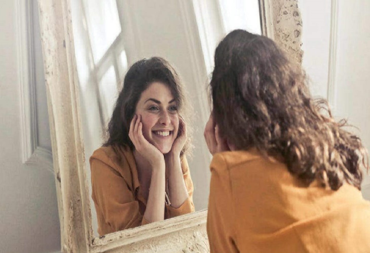 5 Tips untuk Berhenti Membandingkan Dirimu dengan Orang Lain