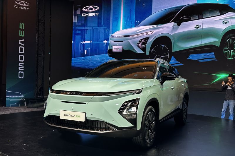 Chery Omoda E5 saat diluncurkan di Park Hyatt, Jakarta, Senin (5/2