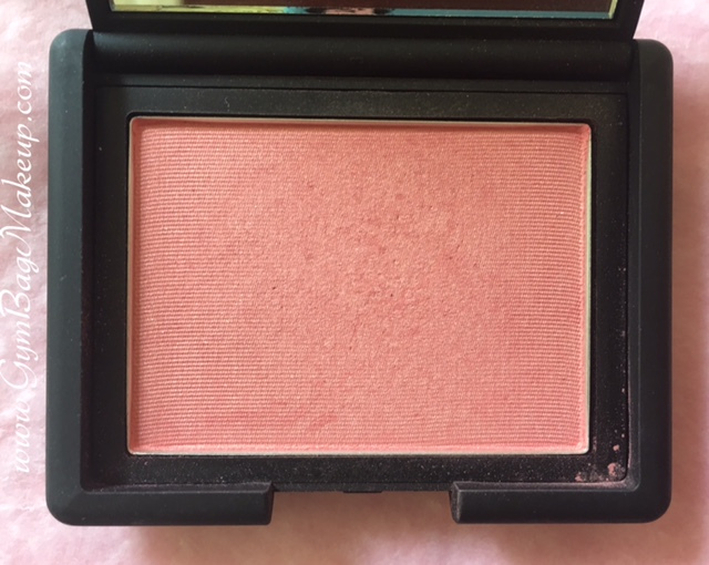 Tips dan Cara Memilih Warna 'Blush On' yang Cocok dengan Warna Kulit