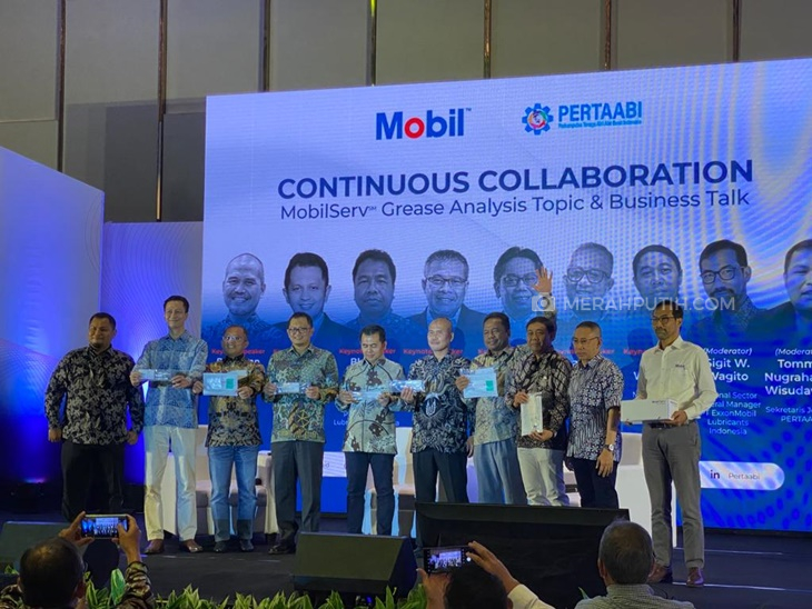 Identifikasi dan Analisa Grease untuk Alat Industri Kini Jadi Lebih Mudah