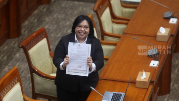Diana Malemita Ginting Jalani Uji Kelayakan dan Kepatutan Calon Hakim Agung di Komisi III DPR  