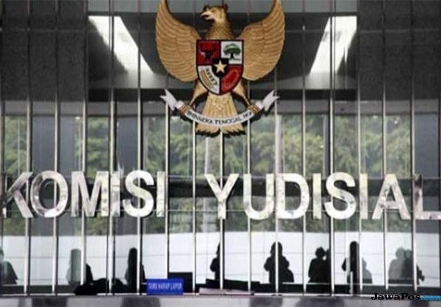 komisi yudisial