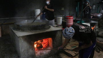 Menilik Nian Gao 