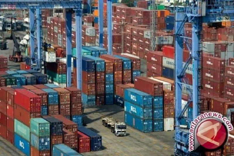 Sudah 16 Bulan Neraca Perdagangan Indonesia Surplus