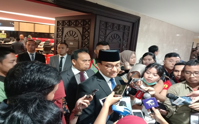 Anies Sarankan Orangtua Tak Antre dari Subuh Daftarkan Anak PPDB Zonasi