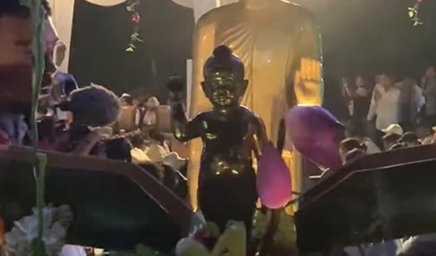 Begini Tradisi Vajrayana Ketika Waisak di Borobudur