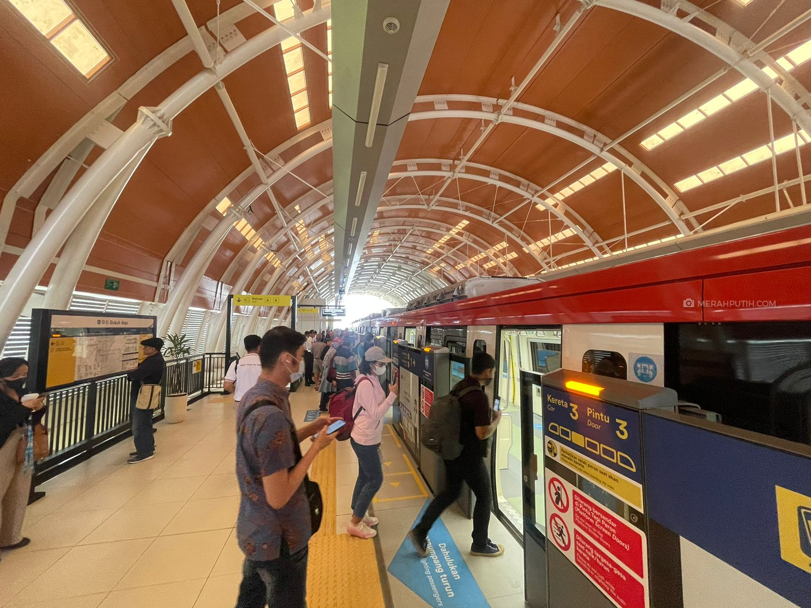 PT INKA Minta Maaf LRT Jabodebek Sering Alami Gangguan