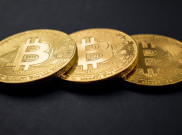 Harga Bitcoin Terjun Bebas, Buntut Cuitan Bos Tesla?