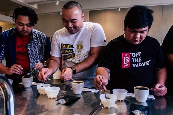 cupping kopi