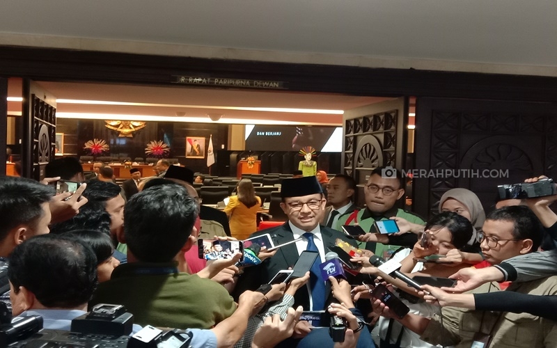 Gubernur DKI Jakarta Anies Baswedan akan menjawab tudingan Ahok lewat keterangan tertulis