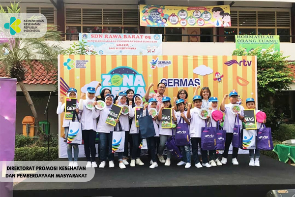 Pemkot Bagi-bagi Ikan Lele Atasi Stunting di Bandung
