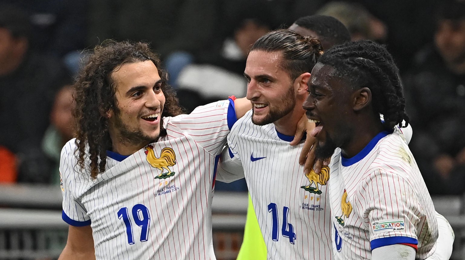 Adrien Rabiot jadi Bintang Saat Perancis Gasak Italia