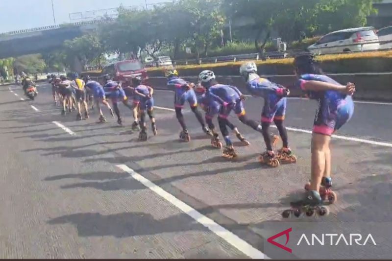 Wagub Riza Sebut Warga Bermain Sepatu Roda di Jalan Raya Bertindak Arogan