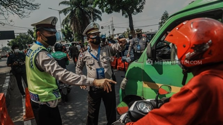 Enam Hari PPKM Darurat, Antrean Kendaraan Diklaim Makin Pendek
