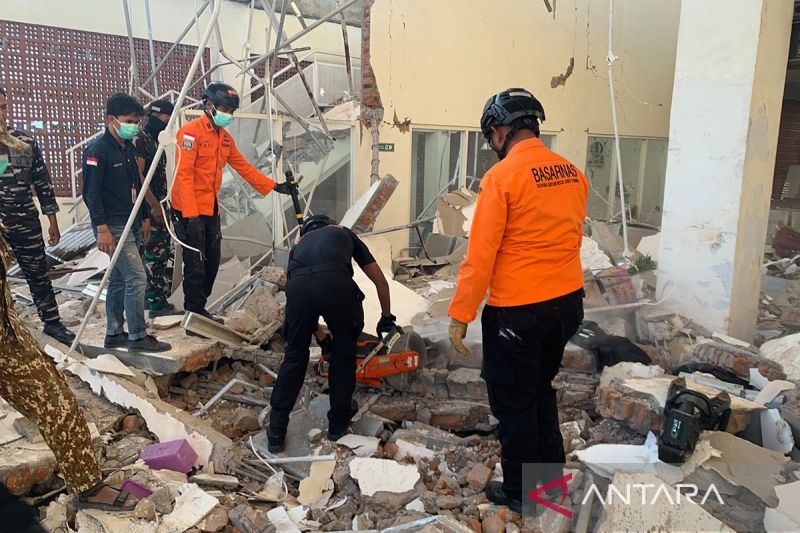 Sejumlah Bangunan Rumah hingga Hotel di Labuan Bajo dan Maumere Rusak Imbas Gempa NTT