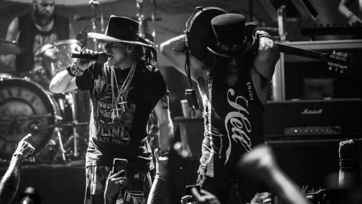 Single Terbaru Guns N’ Roses Benar-Benar ‘Absurd’